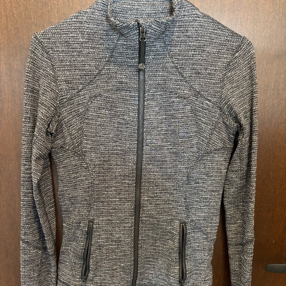 Lululemon zip up jacket with pockets